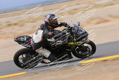 media/Sep-10-2022-SoCal Trackdays (Sat) [[a5bf35bb4a]]/Turn 9 Inside (1215pm)/